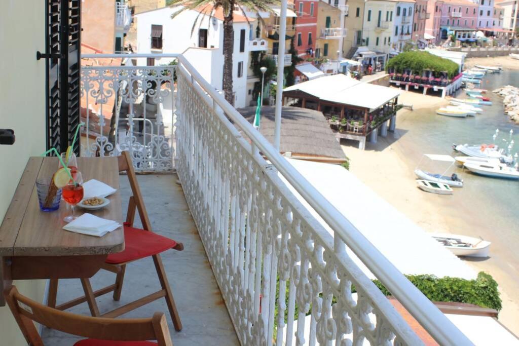 Apartamento La Casa Di Principino Giglio Porto Exterior foto